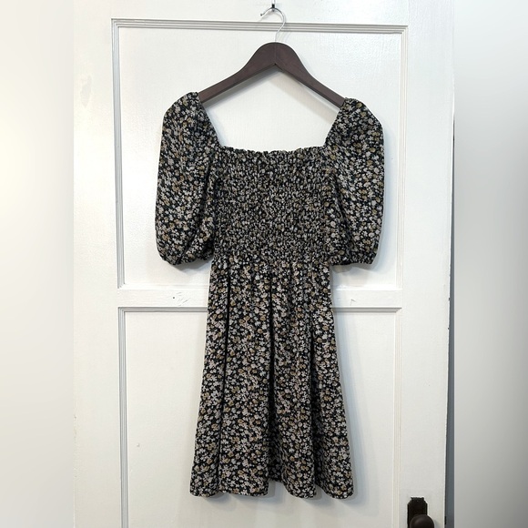 Dresses & Skirts - Smocked Floral Mini Dress Balloon Sleeves Size Large